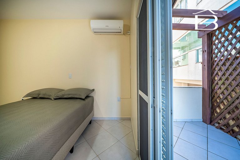 Casa para Temporada na Praia de Mariscal | 4 Quartos, Jardim