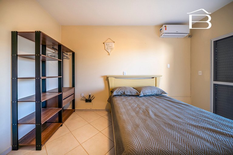 Casa para Temporada na Praia de Mariscal | 4 Quartos, Jardim
