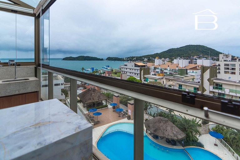 Penthouse de Lujo en Bombinhas | Jacuzzi Privado, Vista al M