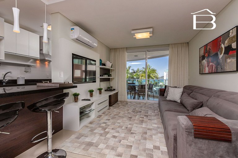 215 Boulevard Bombinhas - Apartamento de alto padrão em Cond